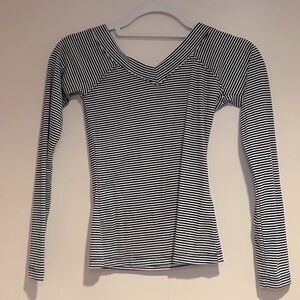 BDG Black and White Striped Long Sleeve Top Sz Sm